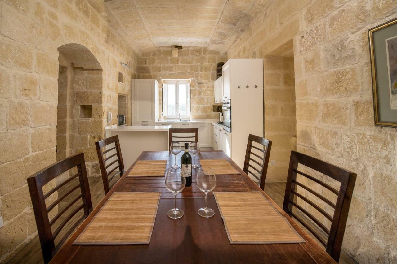 Zeppi'S Luxury Holiday Farmhouse With Private Pool Għarb Εξωτερικό φωτογραφία