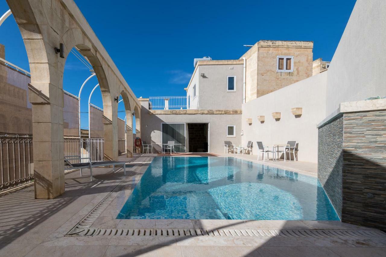 Zeppi'S Luxury Holiday Farmhouse With Private Pool Għarb Εξωτερικό φωτογραφία